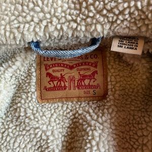 Levi’s Sherpa jean trucker jacket